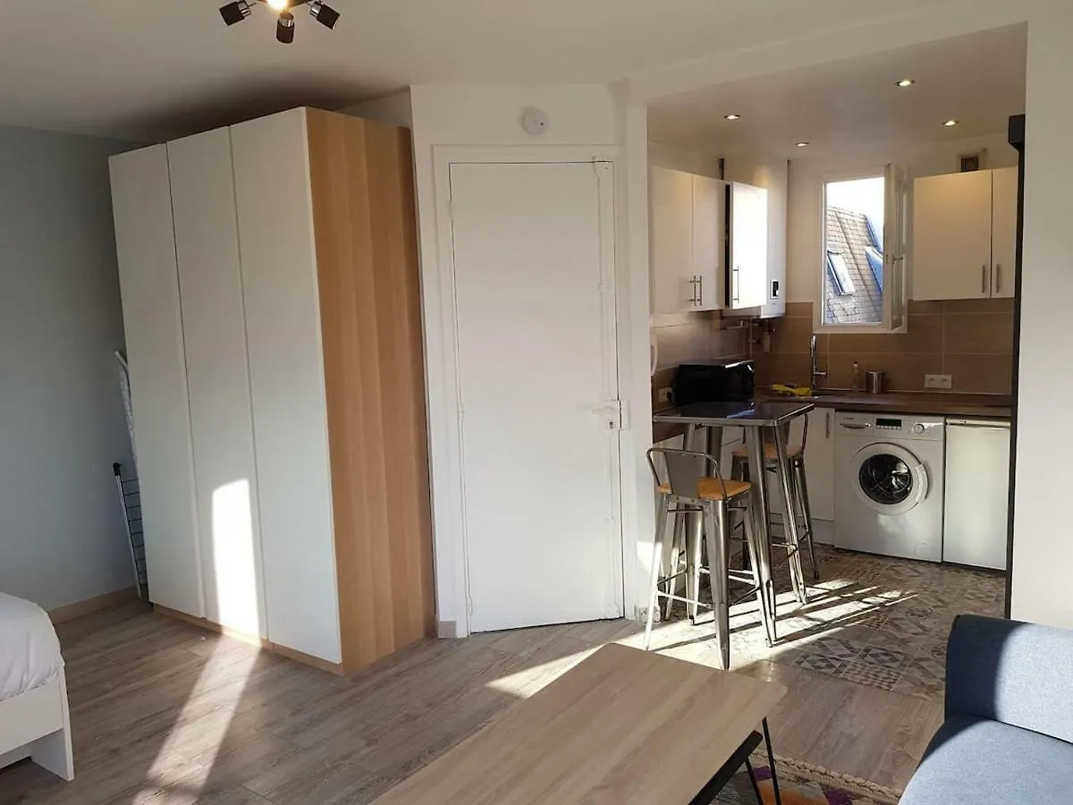 Appartement Magnifique Studio Vue Sur Tour Eiffel 16 Porte Dauphine *