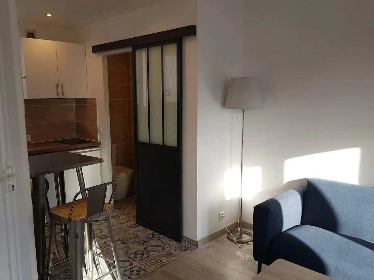 Apartment Amazing Studio Eiffel Tower View 16 *